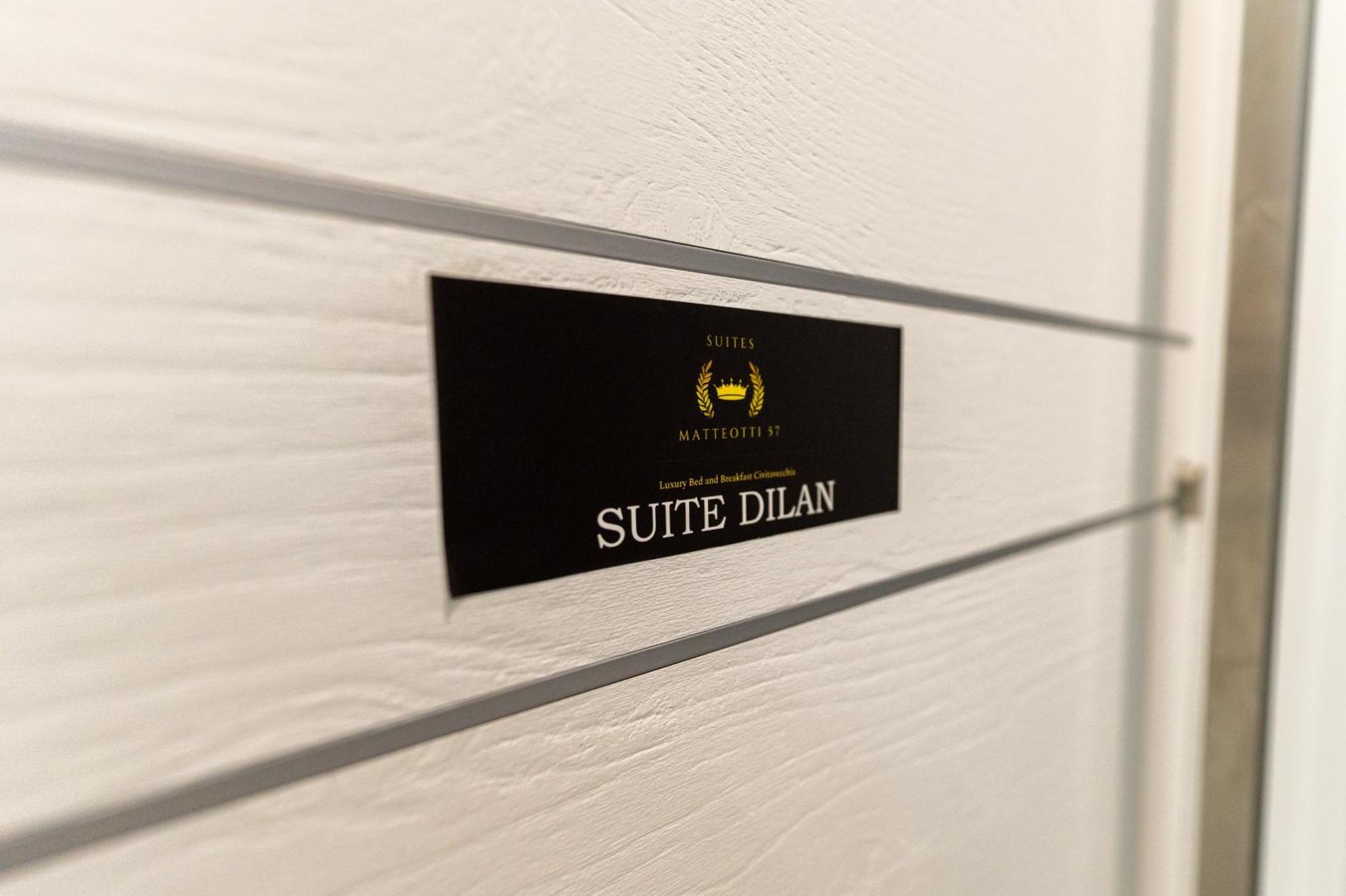 Suites Matteotti 57 ชิวิตาเวกเกีย ภายนอก รูปภาพ