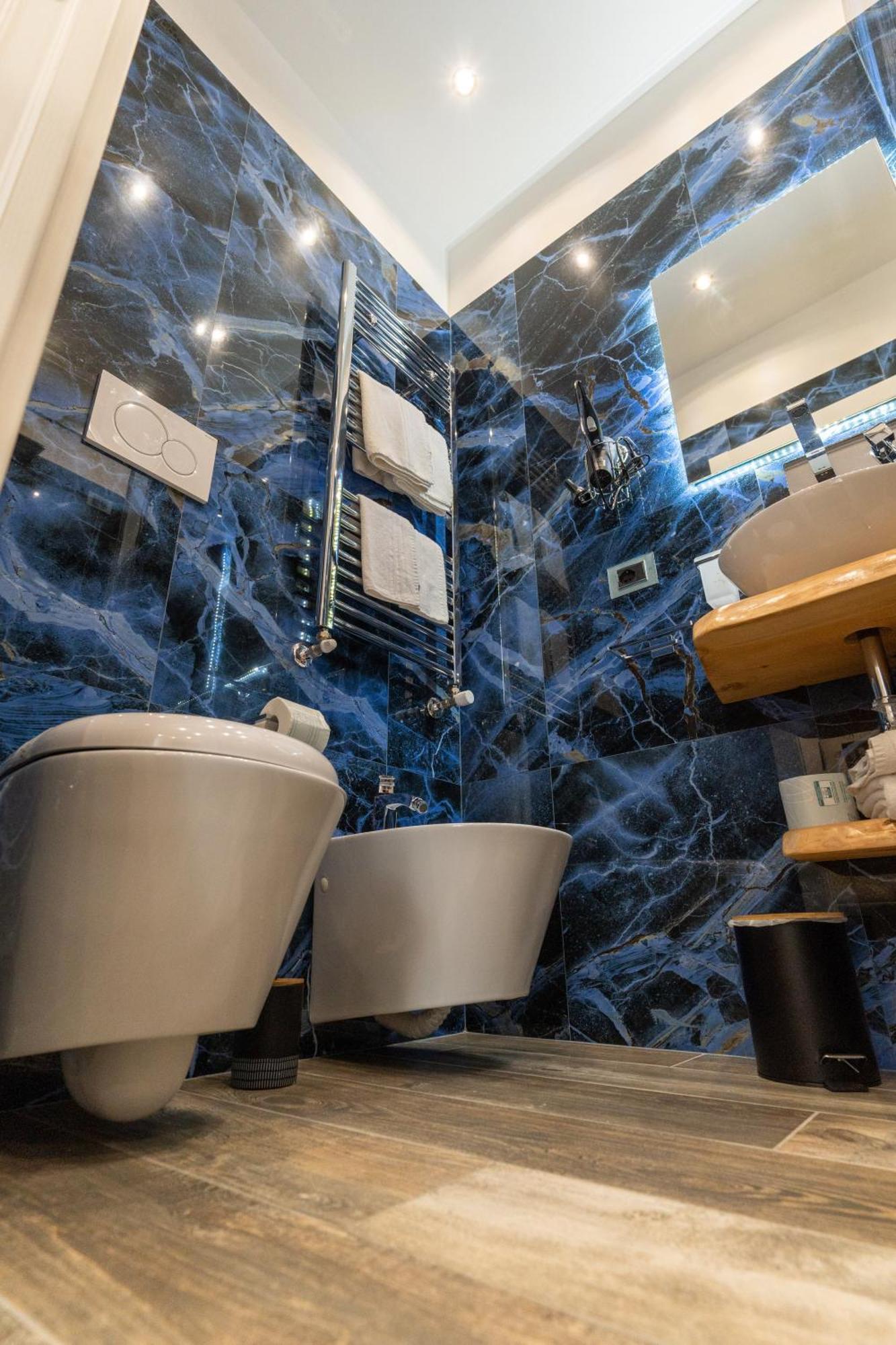 Suites Matteotti 57 ชิวิตาเวกเกีย ภายนอก รูปภาพ